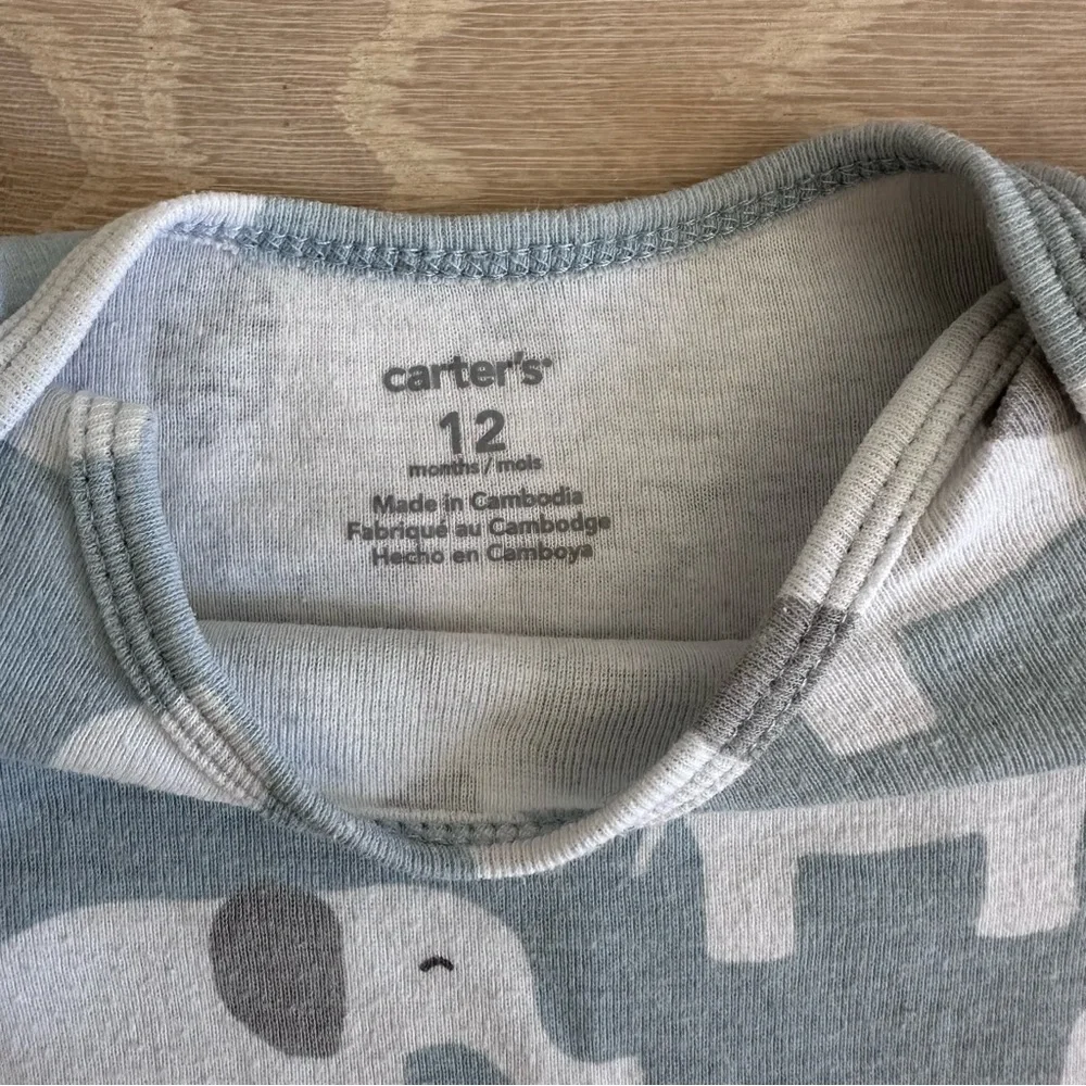 GAP carter’s bodysuits